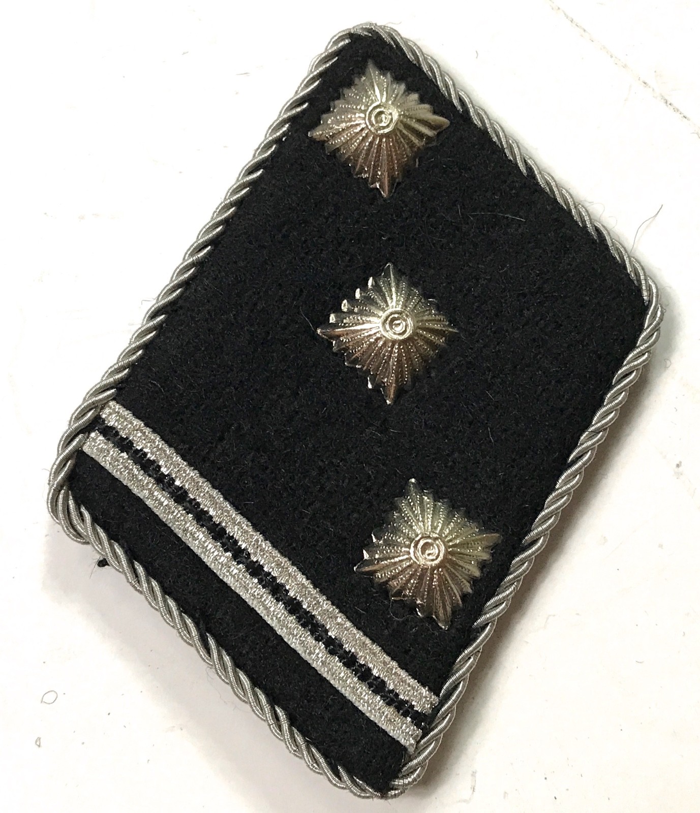 WWII GERMAN WAFFEN OBERSTURMFÜHRER OFFICER COLLAR TABS WWII GERMAN WAFFEN OBERSTURMFÜHRER OFFICER COLLAR TABS