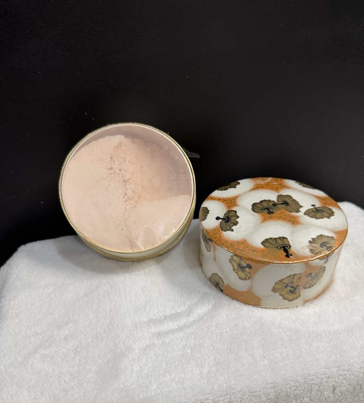 Vtg COTY Airspun Face Powder 2.29oz Medium Ivory Sealed Rachel 2 Lalique Design