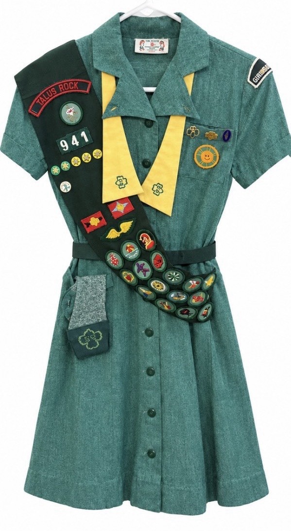 VTG 1940s Girl Scouts Uniform Emporia, VA 41 Badges Scarf Hat complete canteens