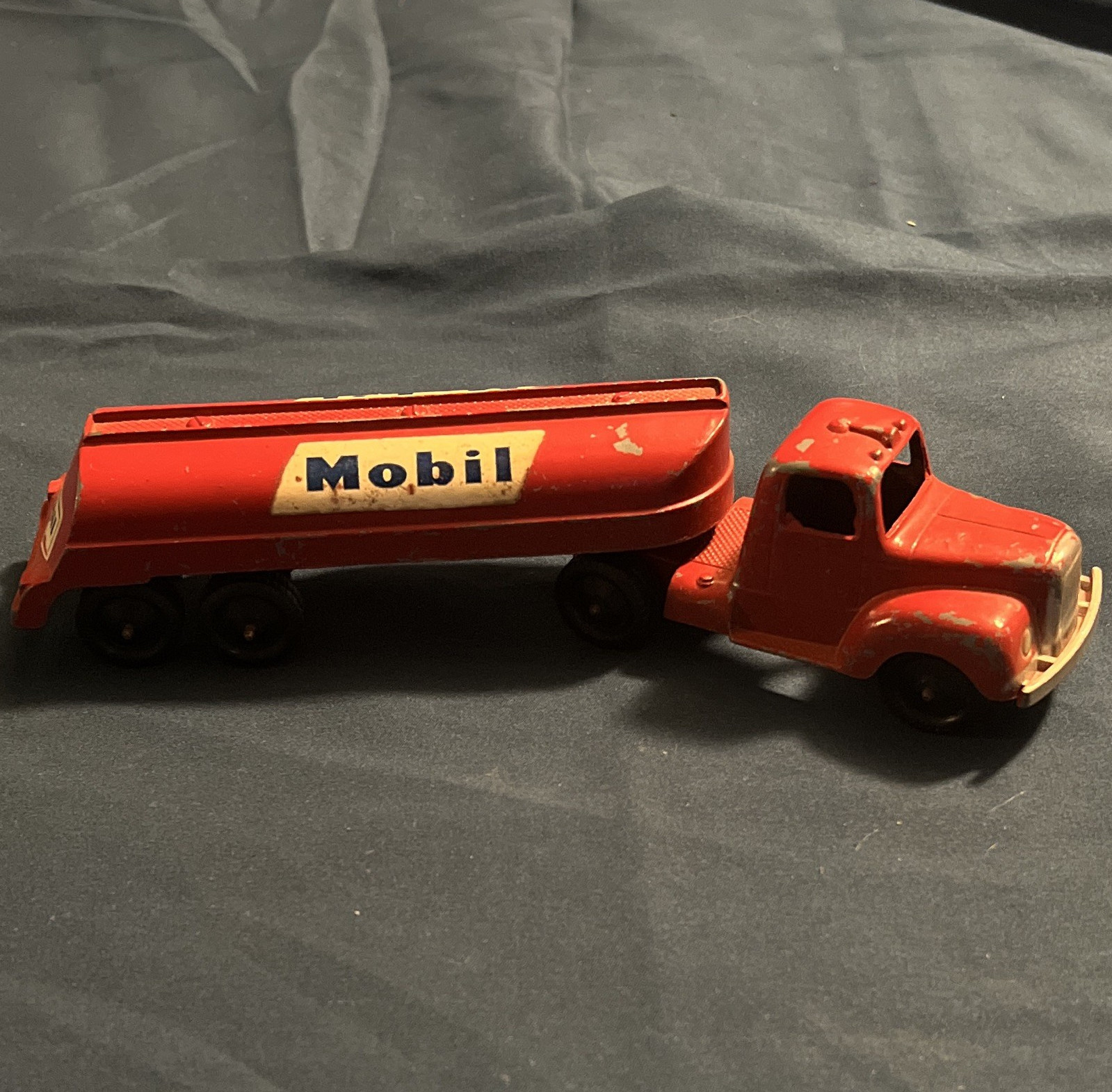 1940-50’s Tootsie Toy Red/White oil Tanker  Toy