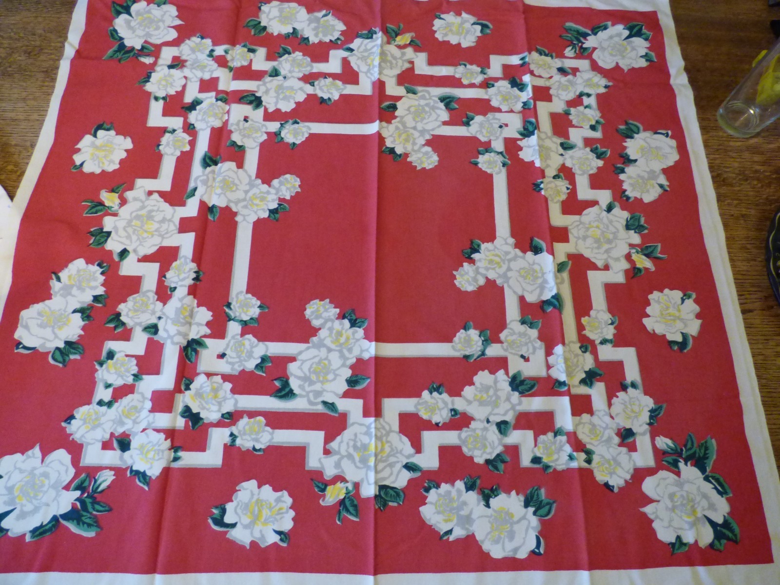 VINTAGE TABLECLOTH 1950S