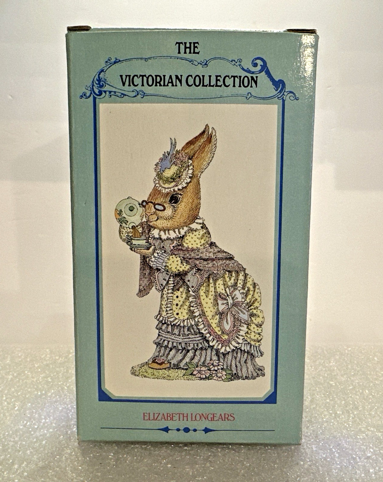The Victorian Collection ELIZABETH LONGEARS VA22 Figurine Rabbit 1994 NEW SEALED
