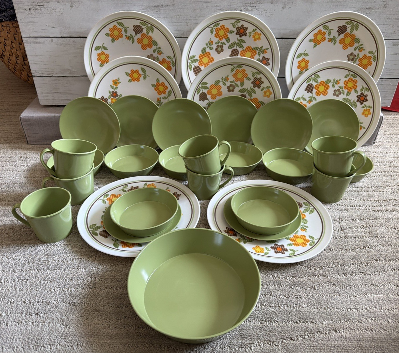 Vtg Avocado Green & Floral  Melamine Dish Set - 32 pieces.