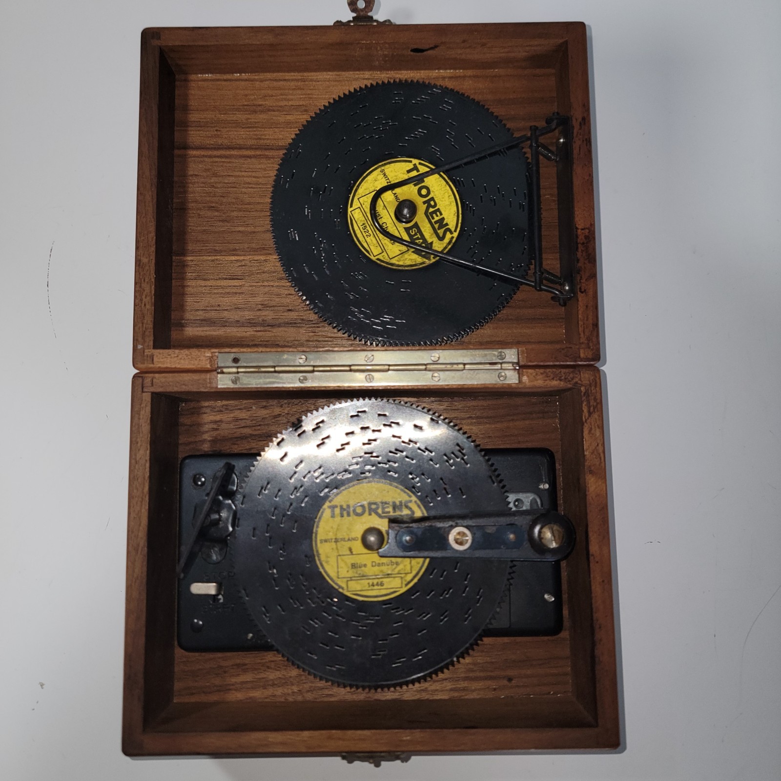 Vintage 1920's Thorens Music Box w/6 Discs Swiss Made Musical Movement Wood Case Vintage 1920's Thorens Music Box w/6 Discs Swiss Made Musical Movement Wood Case