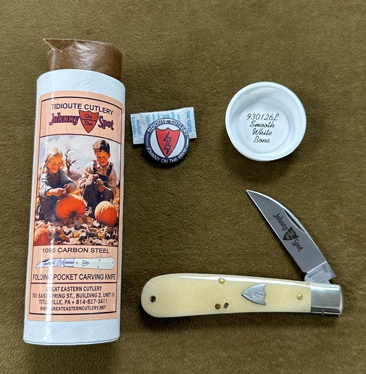 GEC, Tidioute, 930126L Johnny on the Spot carving knife. Smooth bone