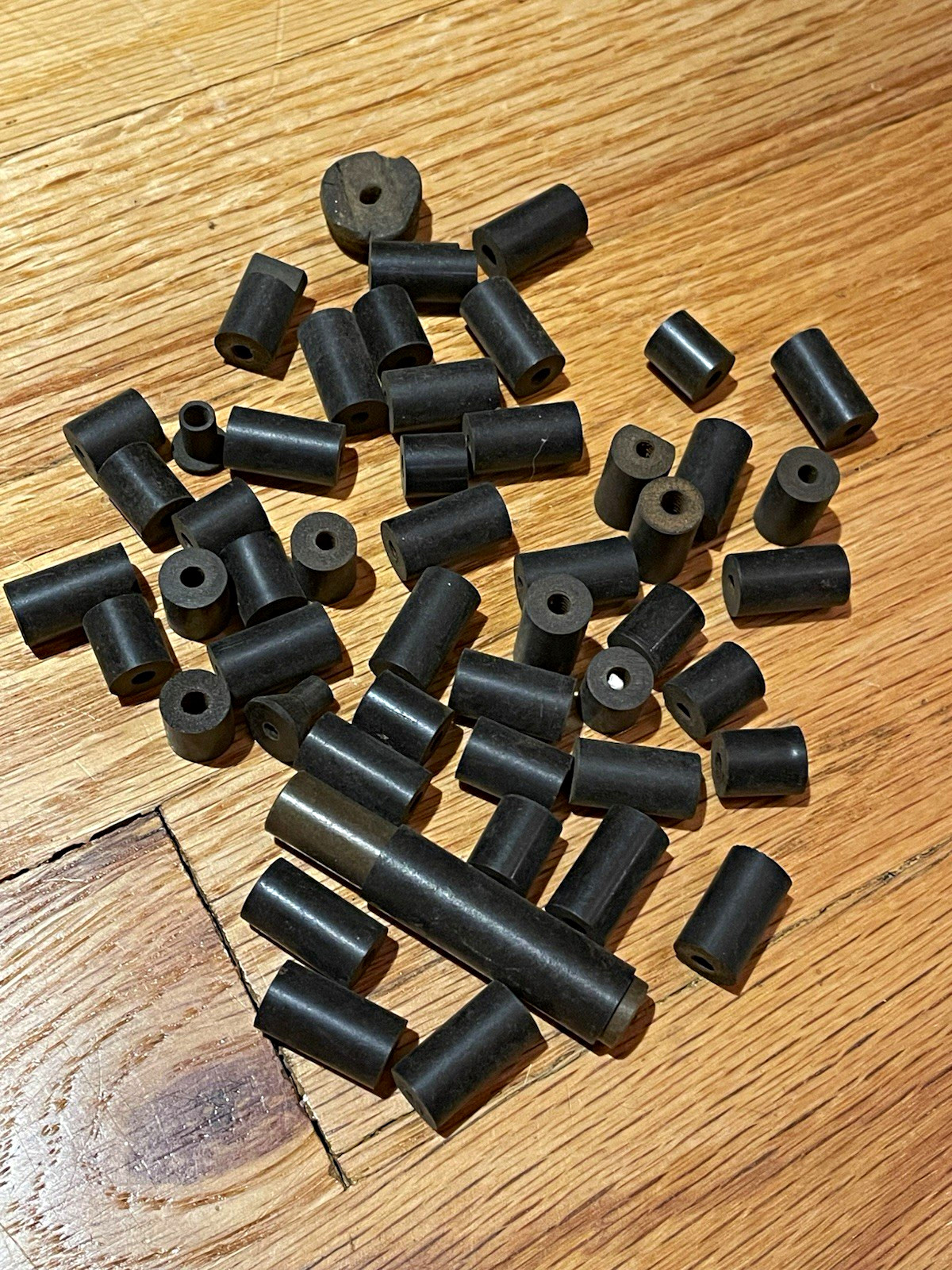 Vintage Bakelite Phenolic Radio Insulator Spacer Standoff Bushing Hardware Lot Vintage Bakelite Phenolic Radio Insulator Spacer Standoff Bushing Hardware Lot