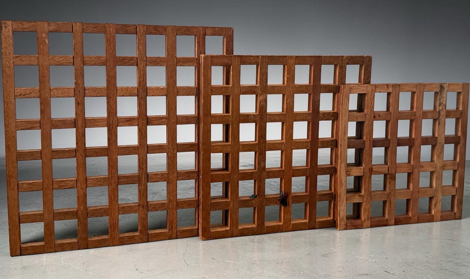 Set of 3 Vintage Mid Century Teak Wood Lattice Grid Trivets Woven 8”, 7” & 6”￼