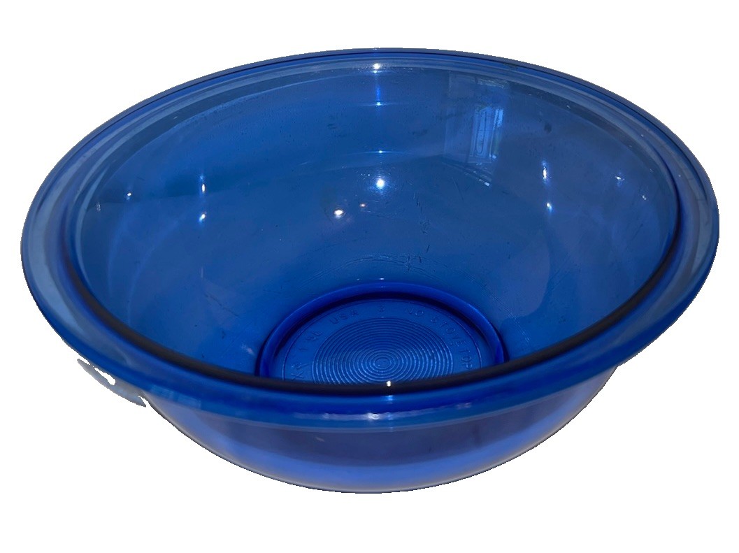 Vintage nice #323 PYREX Cobalt Blue Glass Mixing Bowl With Lip 1.5 L Fun Vintage nice #323 PYREX Cobalt Blue Glass Mixing Bowl With Lip 1.5 L Fun