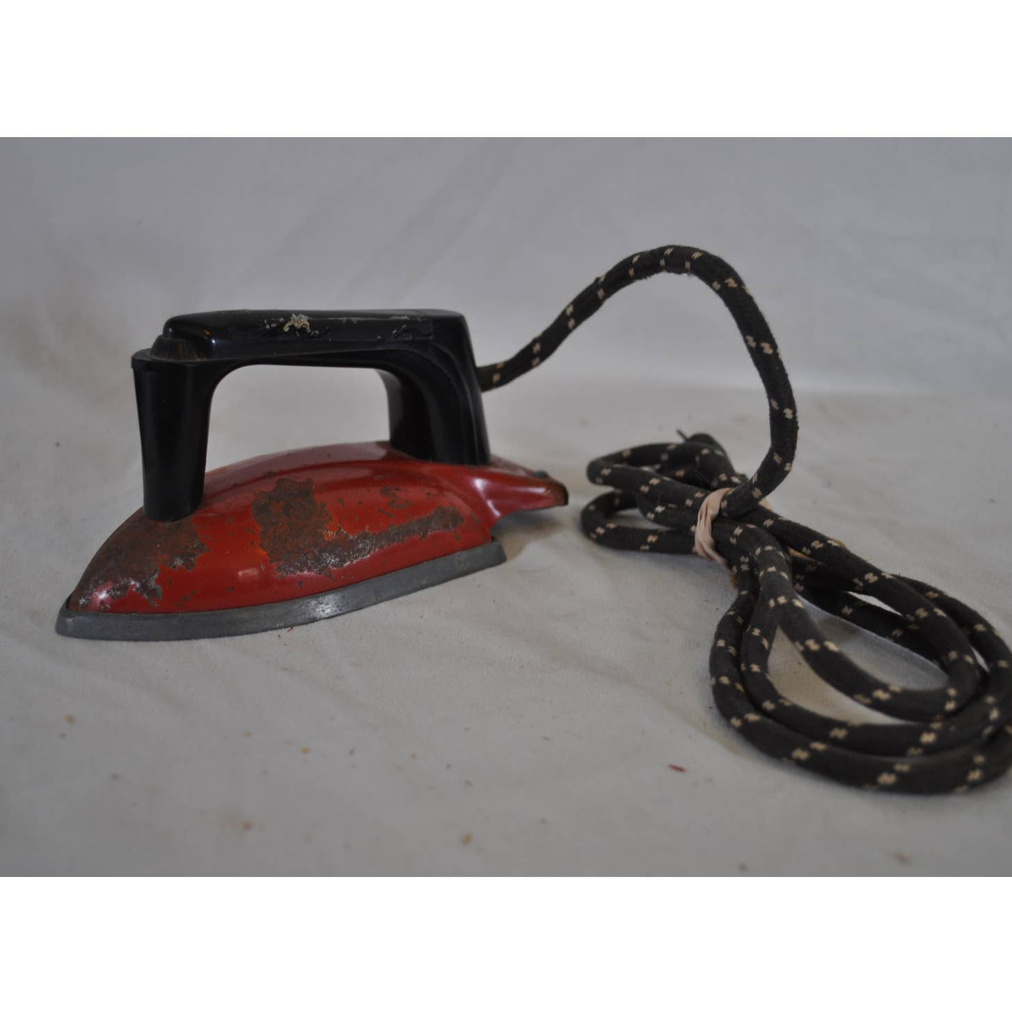 VTG Children\'s Electric Iron by Sunny Suzy