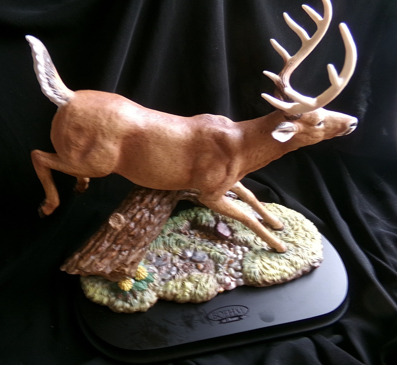 Boehm At Home by Home Interiors โTen Point Whitetail Buckโ w/stand Mint ๐๐ Boehm At Home by Home Interiors โTen Point Whitetail Buckโ w/stand Mint ๐๐