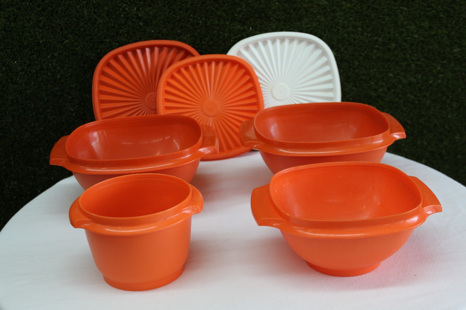 intage Tupperware Servalier Bowls Orange Red 4 Bowls 3 Lids 7 Pc Lot USA
