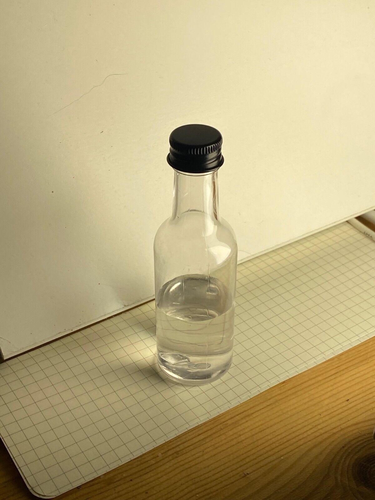 1 Large Deuterium Oxide Heavy Water Bottle 25 Grams