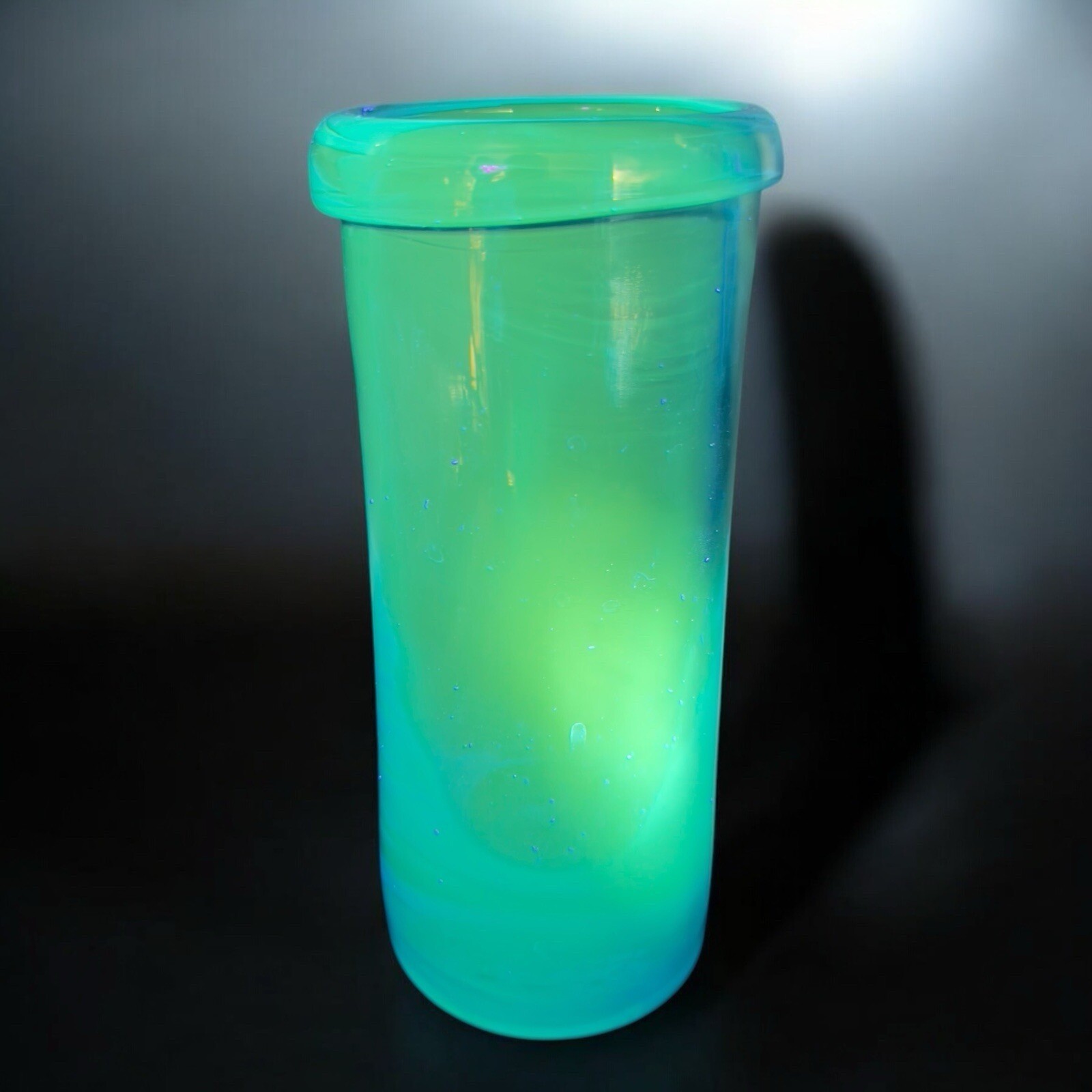 Blenko Joel Myers Roll Top Vase Cylinder Cobalt Blue Manganese 365nm Green UV Blenko Joel Myers Roll Top Vase Cylinder Cobalt Blue Manganese 365nm Green UV