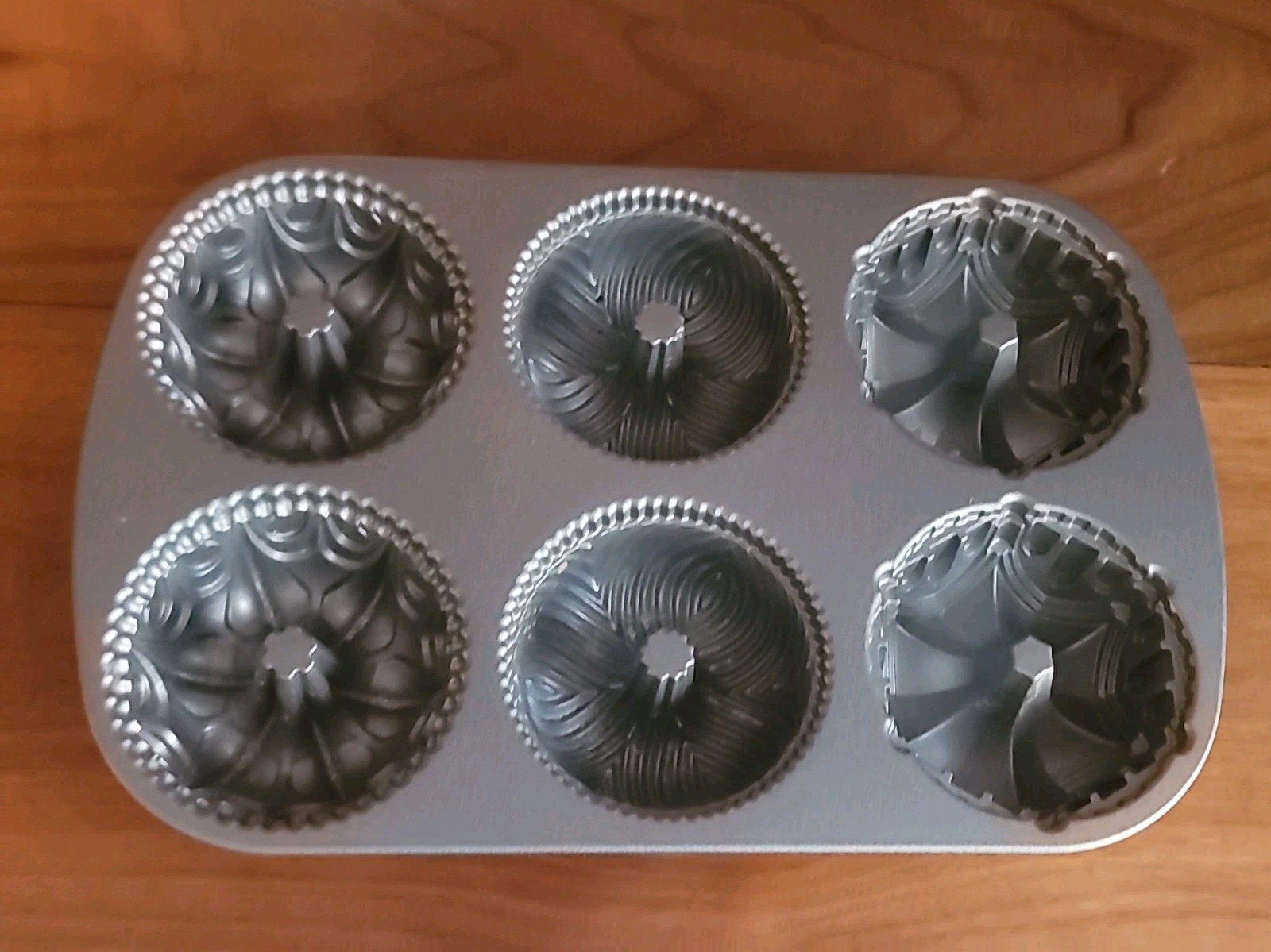 NORDIC WARE Garland 6 Cup Cast Aluminum Mini Bundt Cakelet Pan Nonstick 3 Shapes NORDIC WARE Garland 6 Cup Cast Aluminum Mini Bundt Cakelet Pan Nonstick 3 Shapes