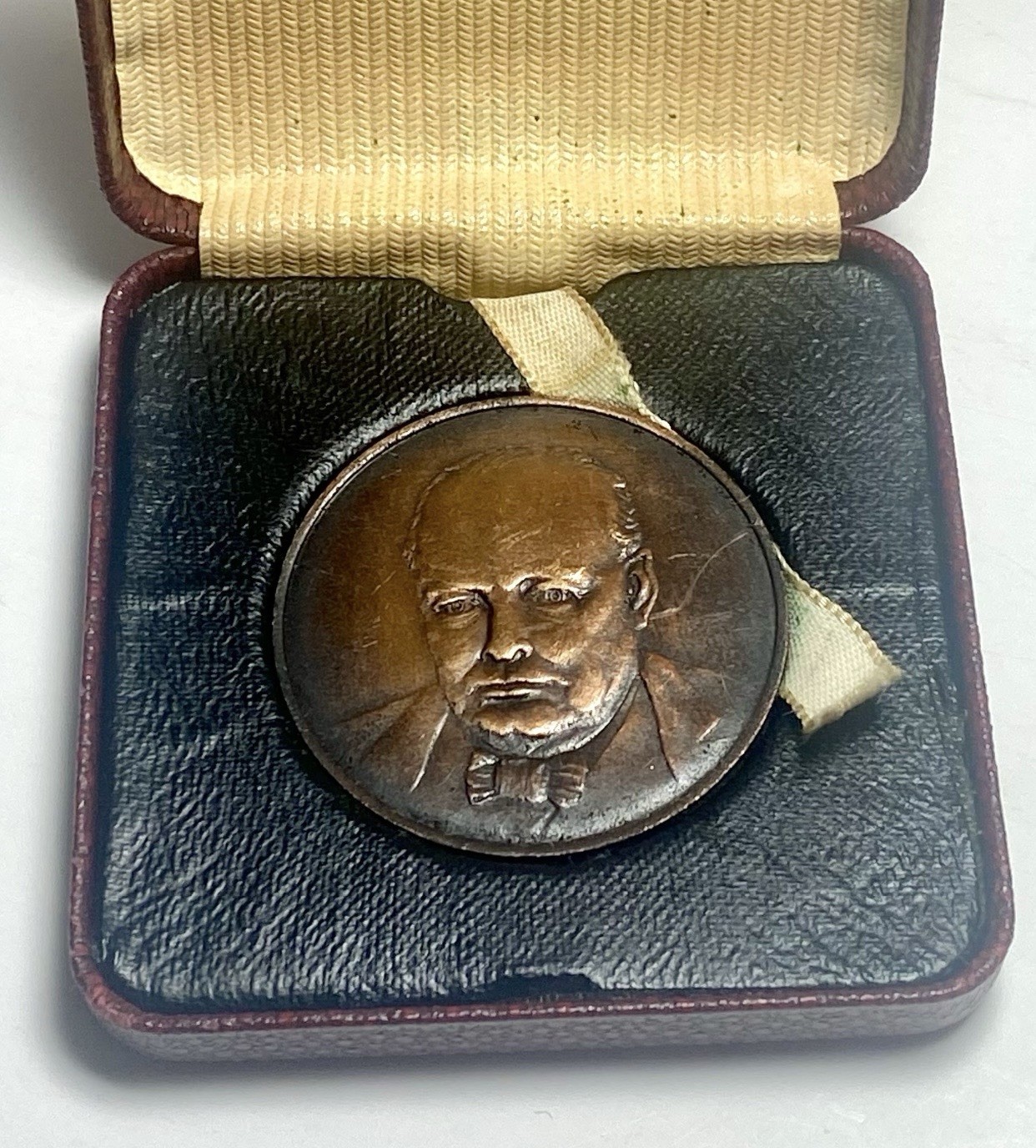 1954 Sir Winston Churchill 80th Birthday Bronze Medallion in Original Box