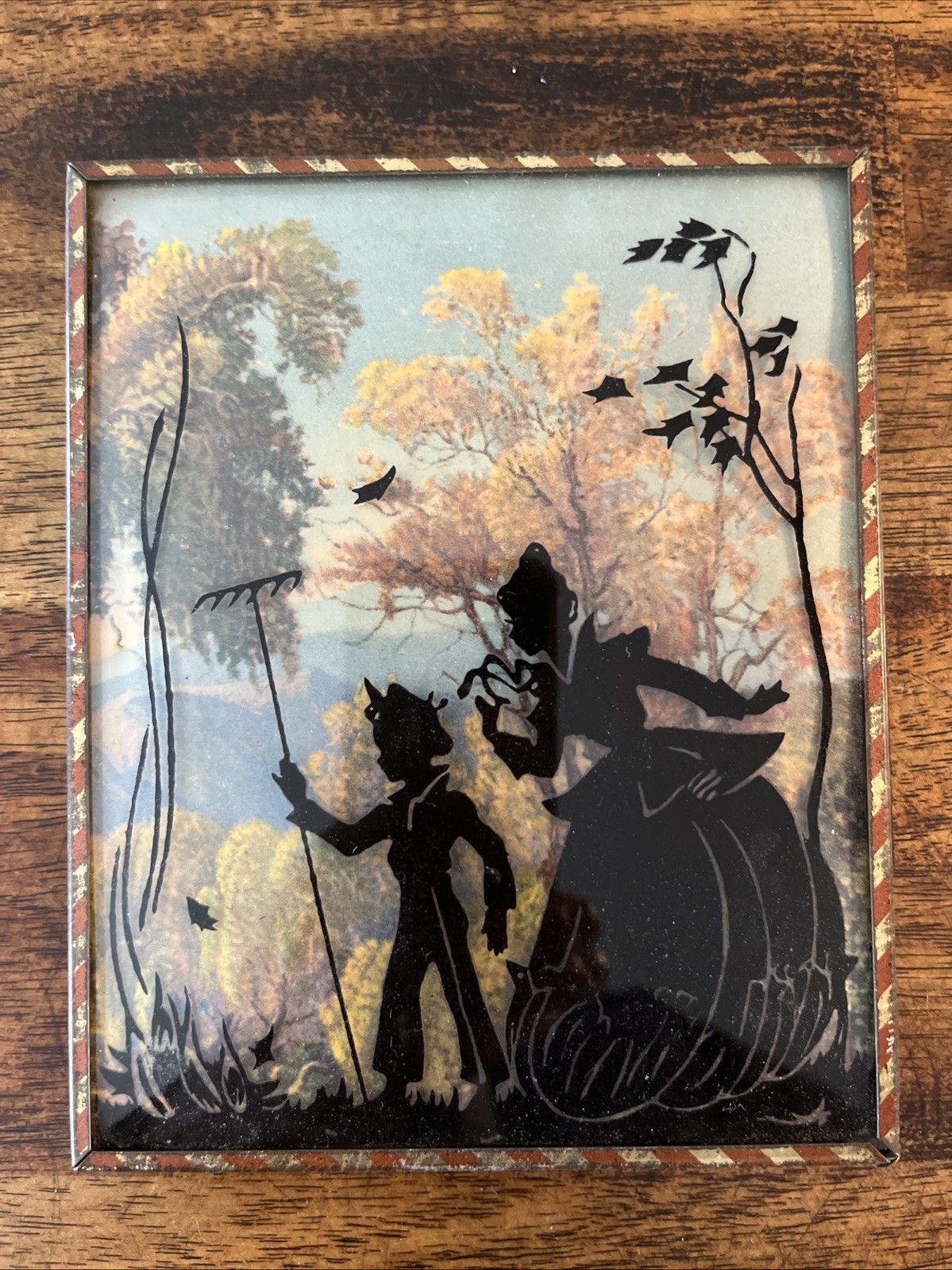 Silhouette Picture Convex Bubble Glass Reverse Painted VTG Rake Mother Son 4x5