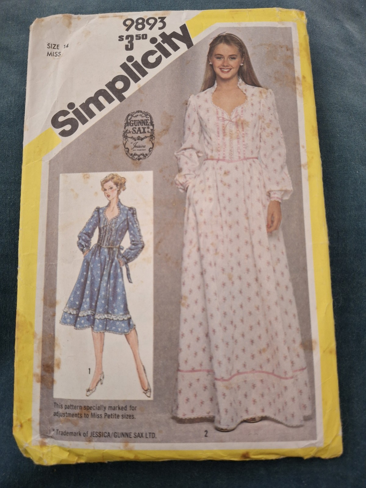 Vintage Simplicity Gunne Sax Dress Pattern 9893 Bust 36 Vintage Simplicity Gunne Sax Dress Pattern 9893 Bust 36
