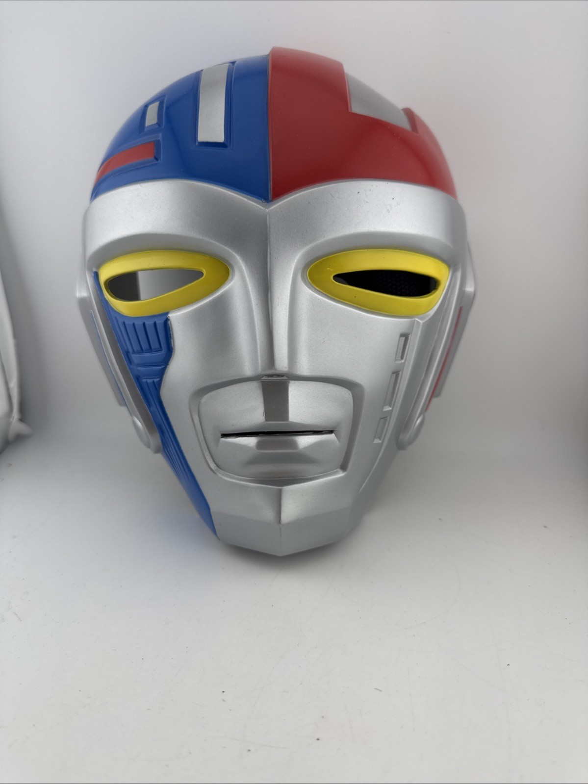 Super Rare 1995 in Box Saban’s VR Troopers Voice Changer Mask Ryan Super Rare 1995 in Box Saban’s VR Troopers Voice Changer Mask Ryan