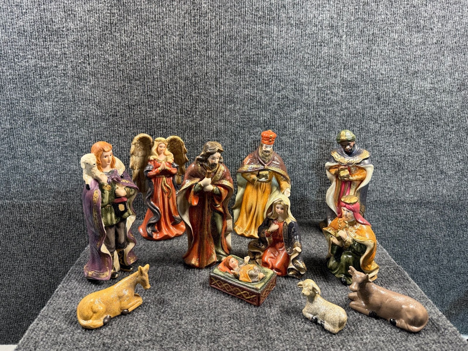 Beautiful Vintage 11 pc. Nativity Set Beautiful Vintage 11 pc. Nativity Set