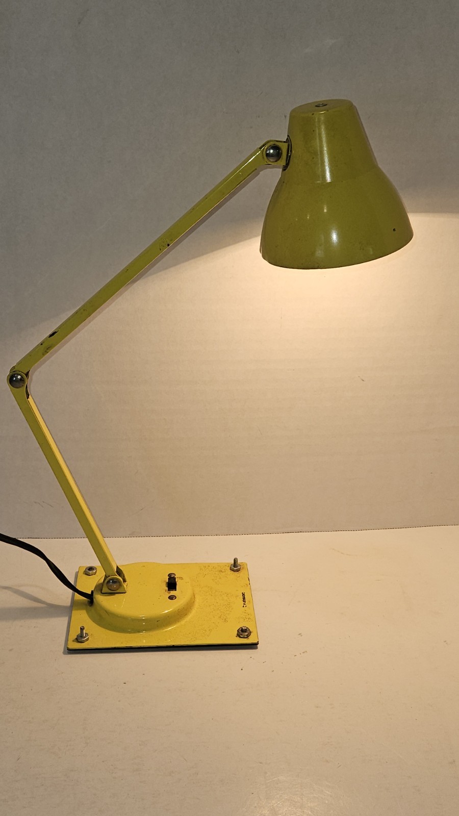 Vintage MCM Tensor Yellow Enamel Adjustable/Articulating Drafting Desk Lamp Vintage MCM Tensor Yellow Enamel Adjustable/Articulating Drafting Desk Lamp