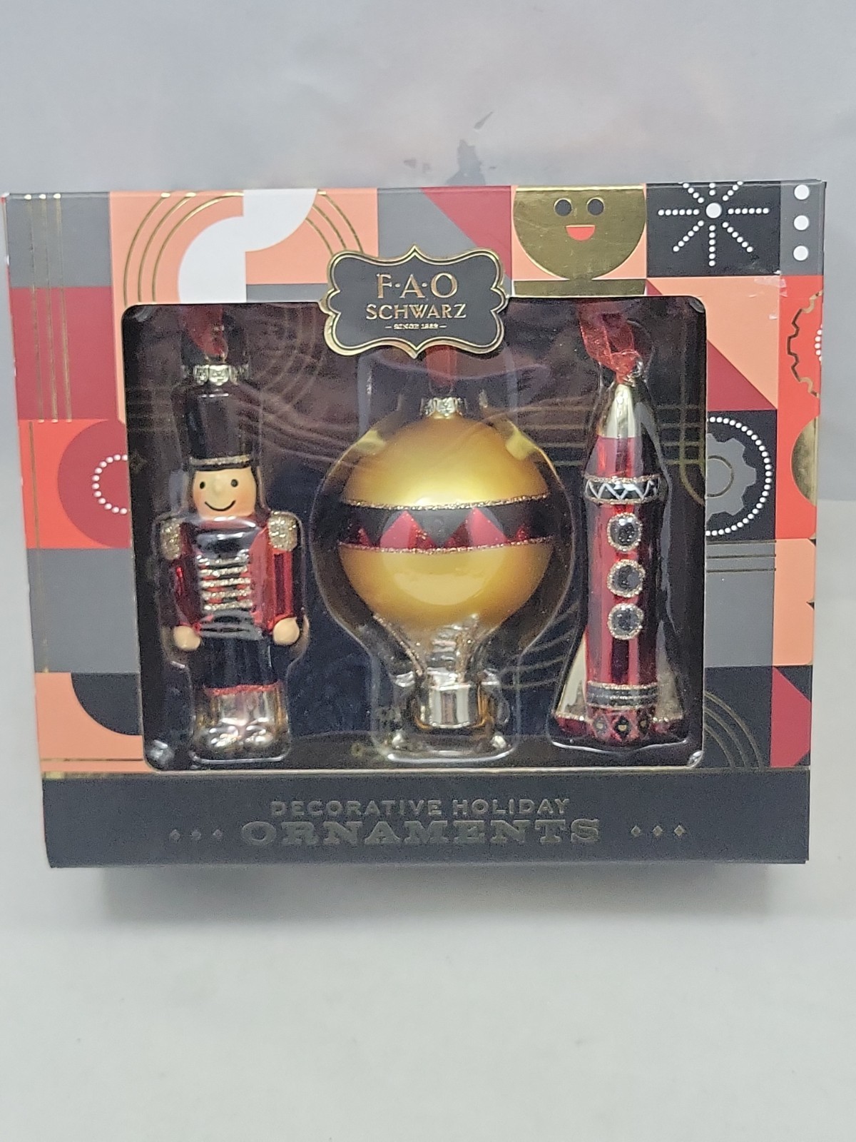 FAO SCHWARZ ORNAMENTS Set of 3 Ornaments Holiday Christmas Tree New In Box FAO SCHWARZ ORNAMENTS Set of 3 Ornaments Holiday Christmas Tree New In Box