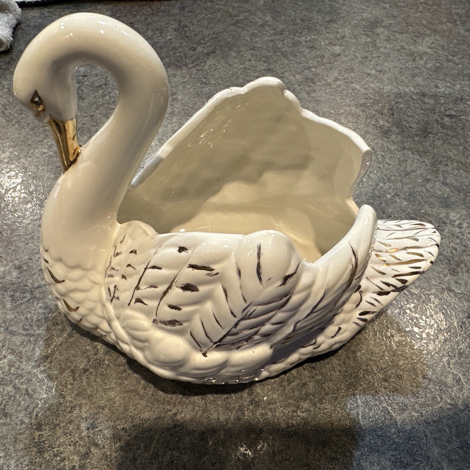Vintage Ceramic Swan Holder Large Homemade 1960’s Pearl White & Gold. “Holland” Vintage Ceramic Swan Holder Large Homemade 1960’s Pearl White & Gold. “Holland”
