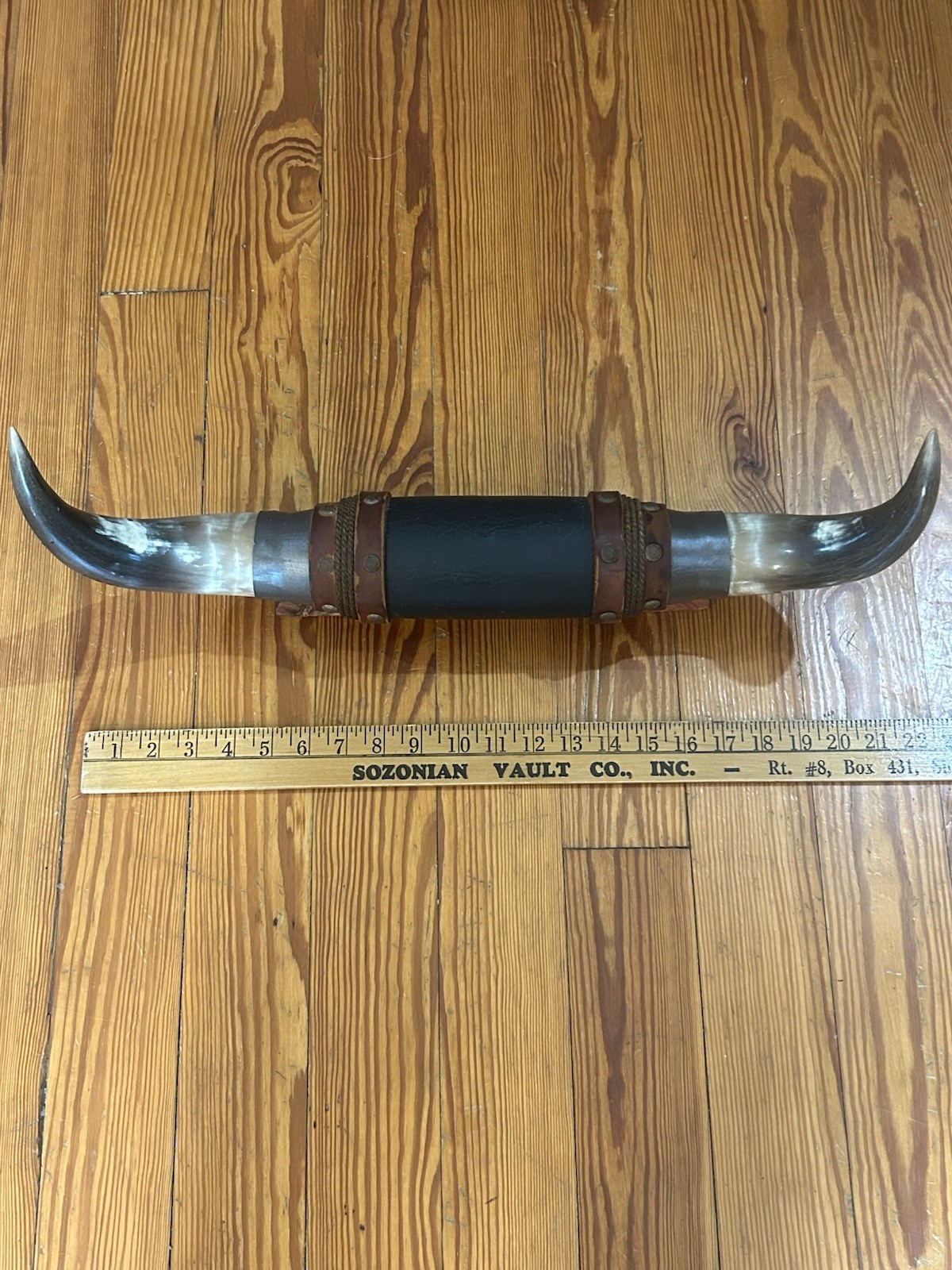 Antique Longhorn Steer Horns on Wood Plaque Wall Mount Western Americana Decor