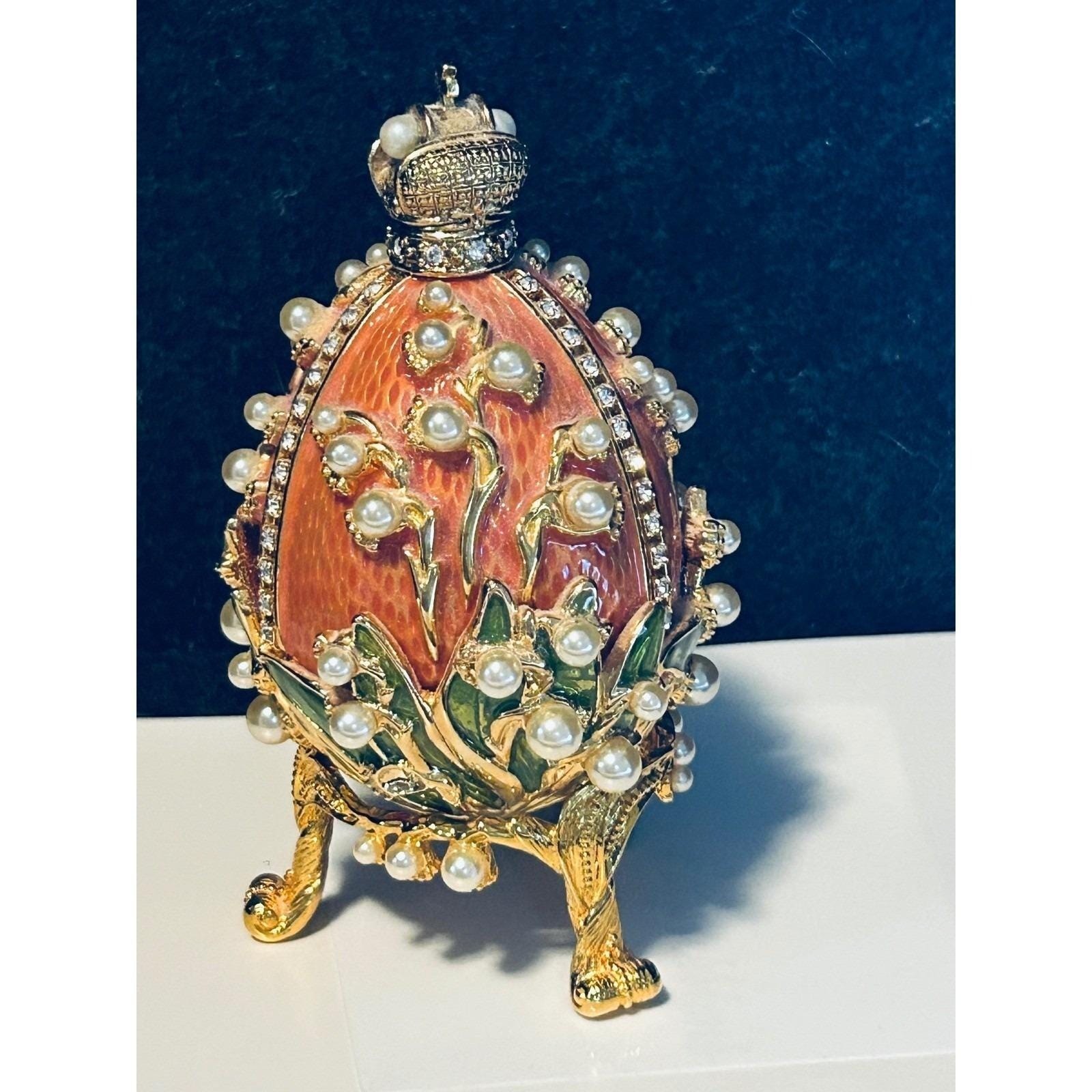 Joan Rivers Lily Of The Valley Fab Style Egg Coral Gold Toned Accent Vintage Joan Rivers Lily Of The Valley Fab Style Egg Coral Gold Toned Accent Vintage