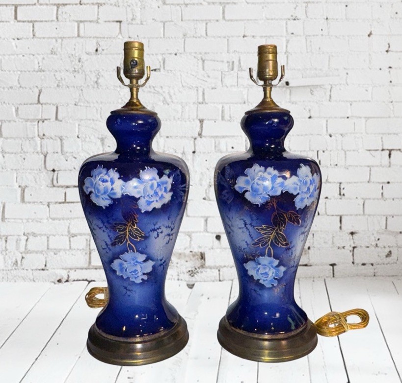 GORGEOUS PAIR COBALT GOLD LINED PORCELAIN BRASS FLORAL TABLE LAMPS JAPAN?