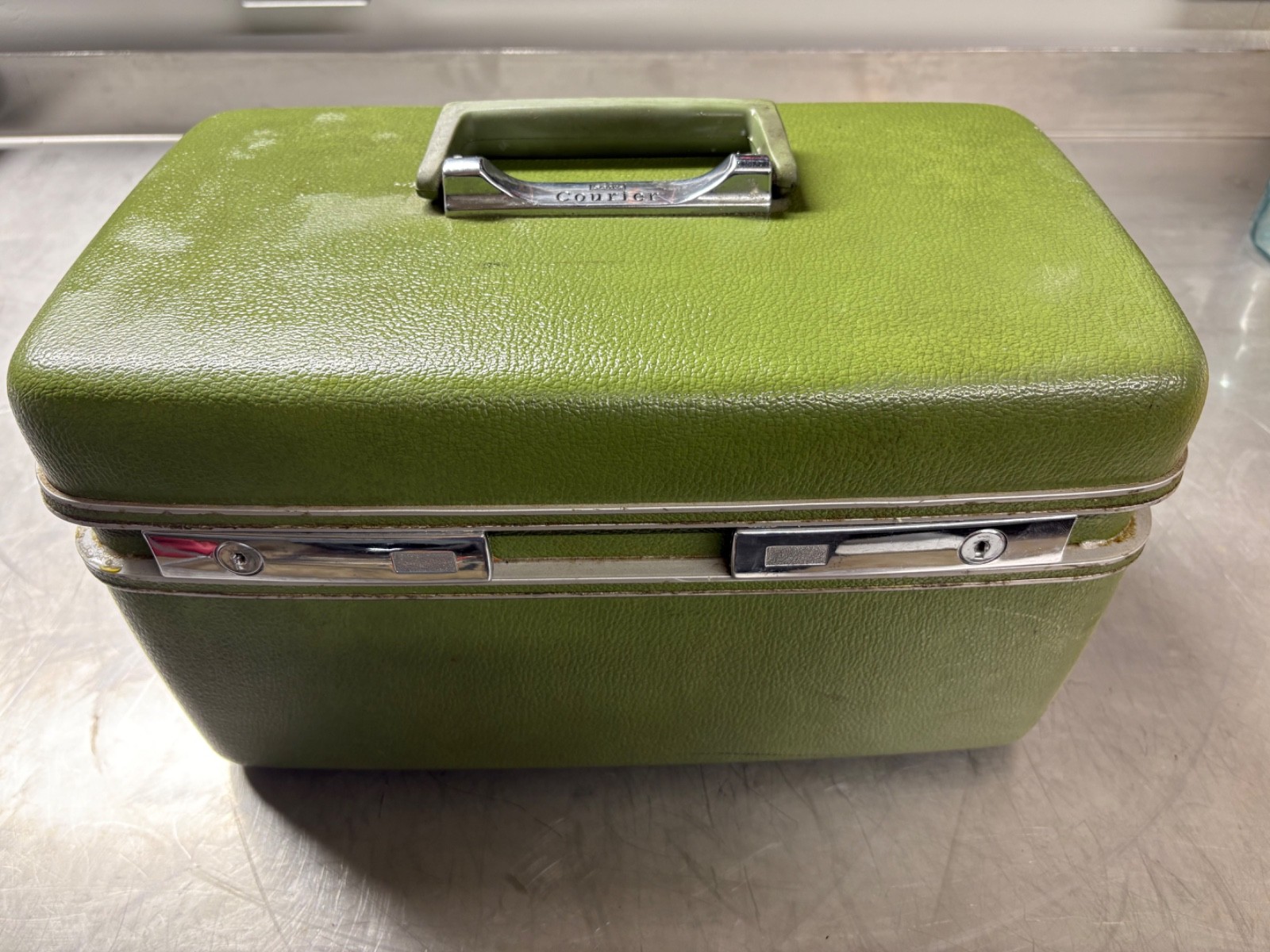 Vintage Sears Courier Train Case Avocado Olive Green MCM Makeup Cosmetic Box