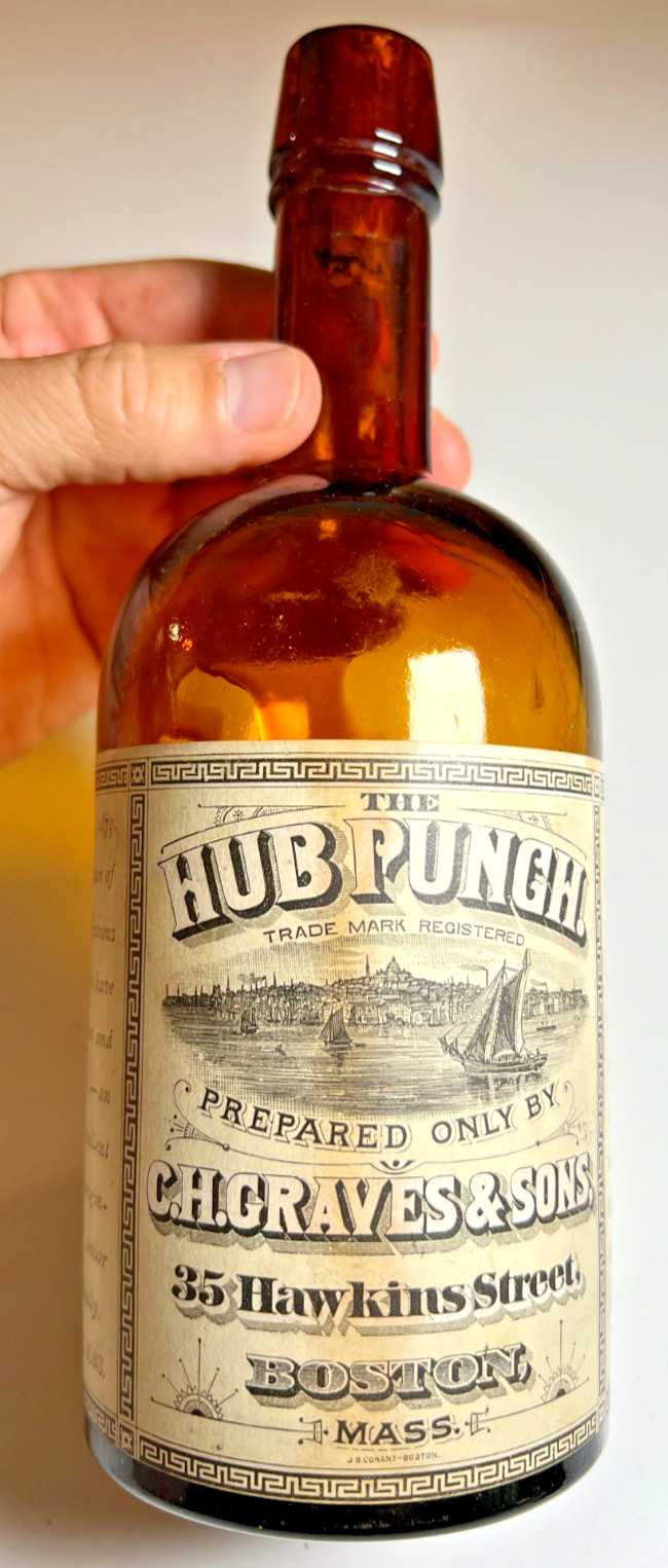 Antique Graves & Sons HUB PUNCH Boston Massachusetts Whiskey Liquor Bottle c1880