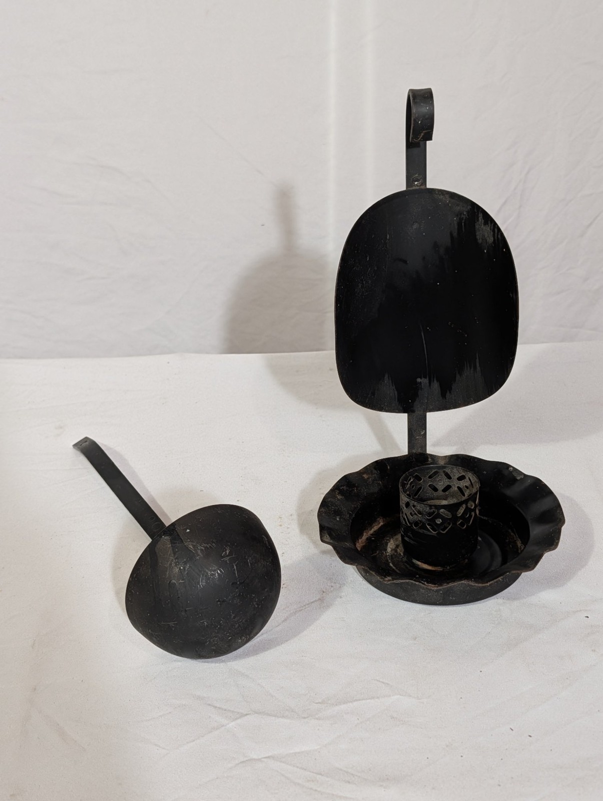 Colonial Revival Black Tin Iron Wall Candle Sconce Oval Reflector Ladle 3 Pc Set Colonial Revival Black Tin Iron Wall Candle Sconce Oval Reflector Ladle 3 Pc Set