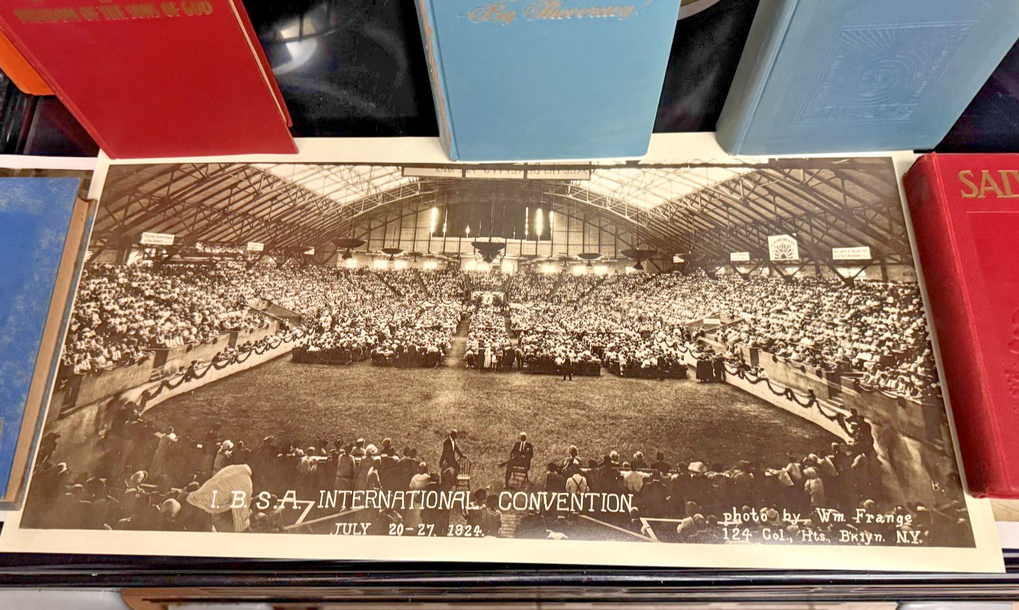 WATCHTOWER BIBLE STUDENT CONVENTION JULY 1924 PICTURE