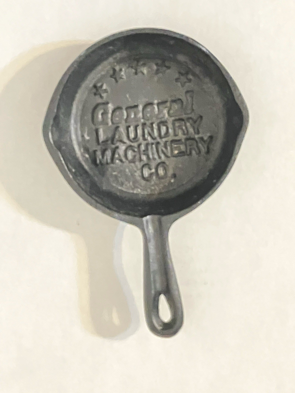 rare pre 1931 General Laundry Machinery Co Advertising Cast Iron Skillet