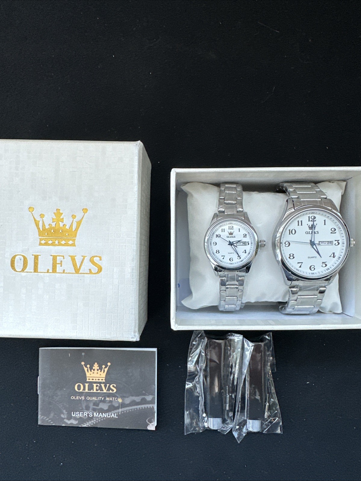 OLEVS Couple Watch Pair White Dial Stainless Steel Date New