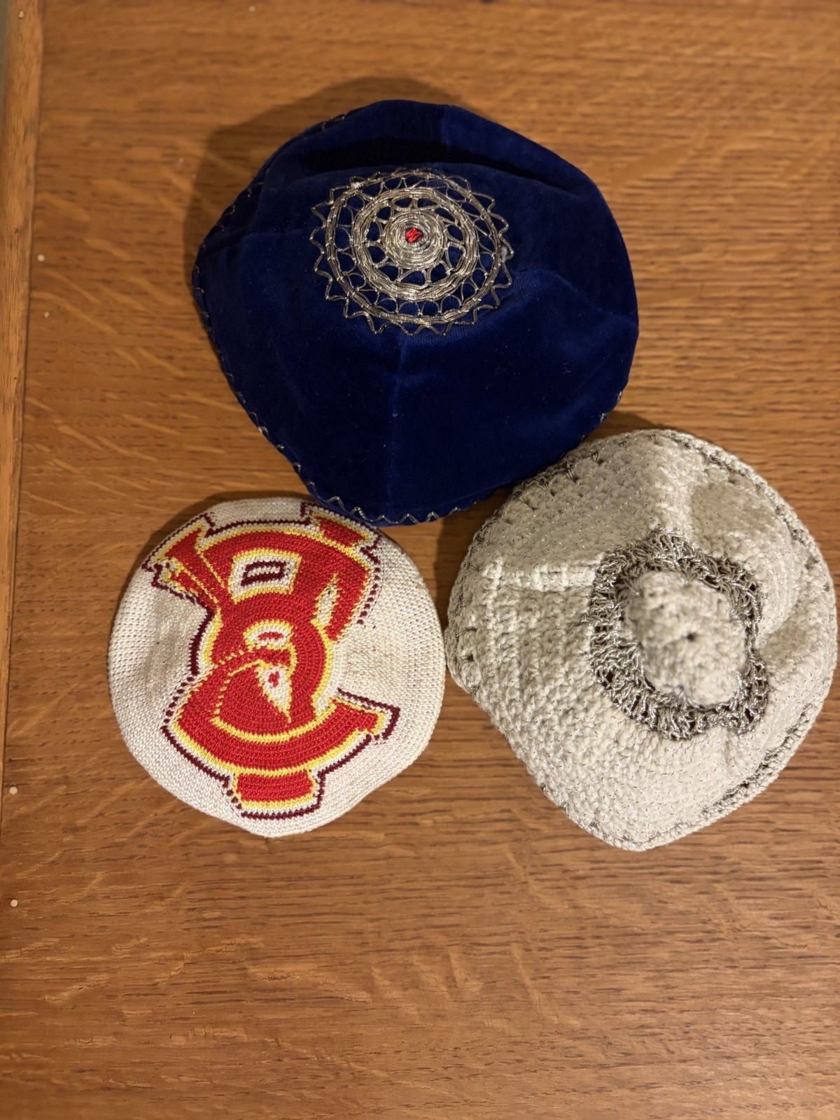 Vintage Assortment Of 3 Kippah. Knitted Velvet Yarmulke Vintage Assortment Of 3 Kippah. Knitted Velvet Yarmulke