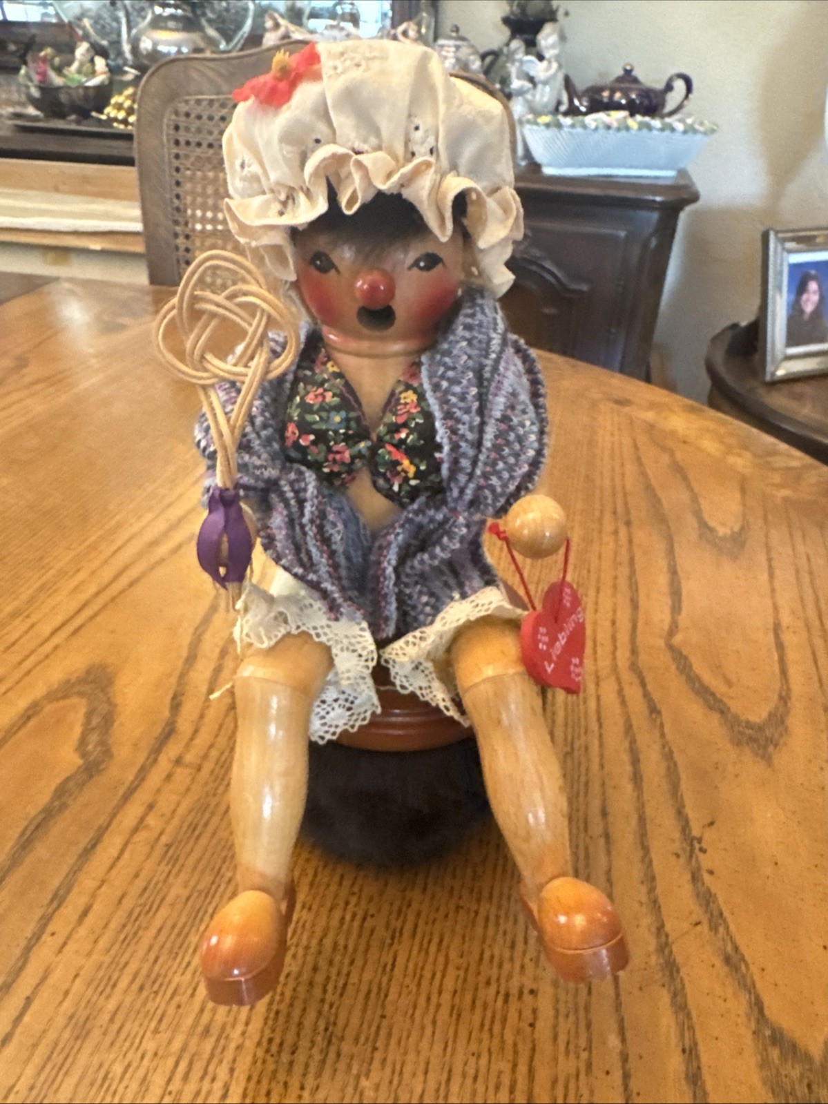 VINTAGE STEINBACH  SMOKER MUSIC BOX “LIEBLING