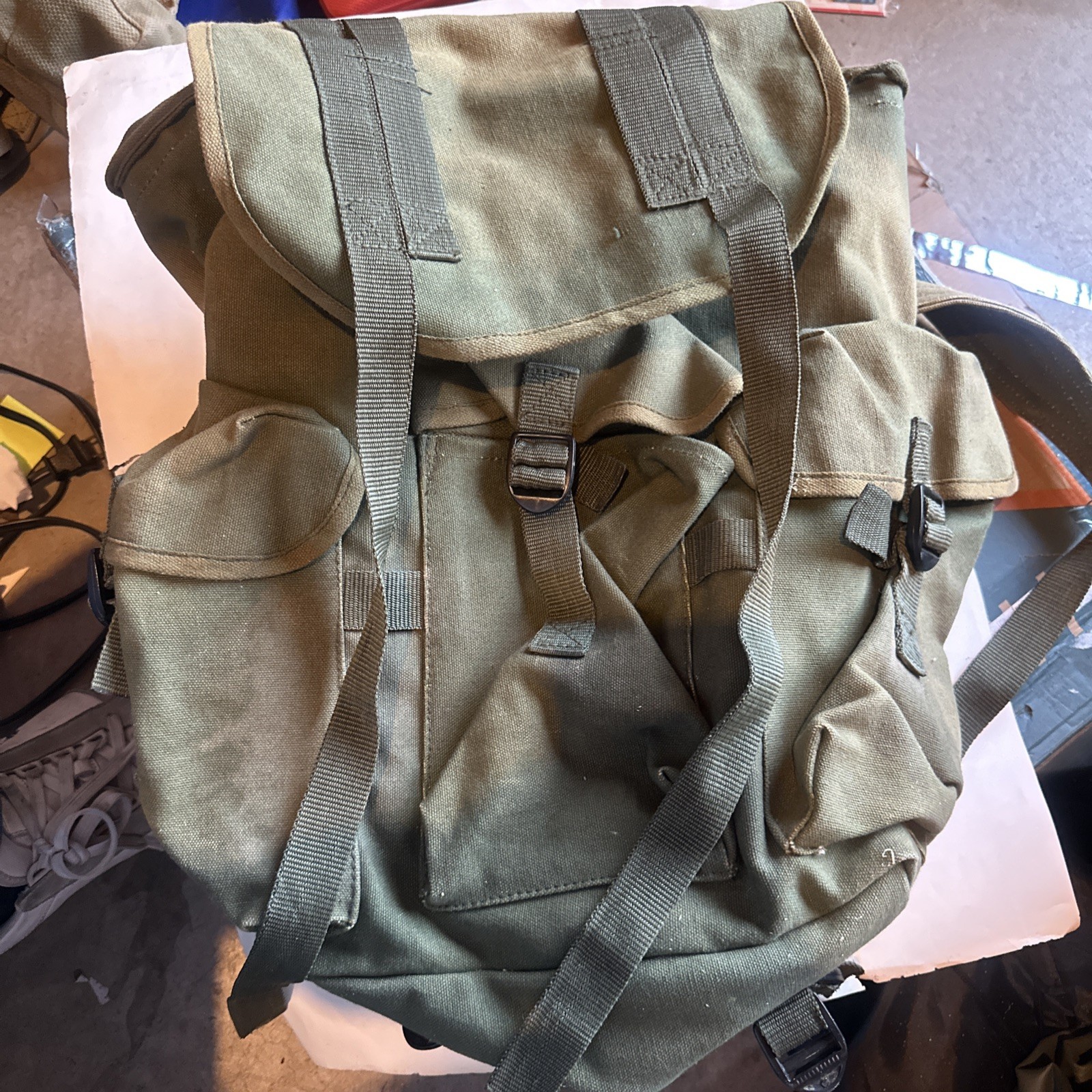Vintage GSA-69-4661 Indigenous Rucksack OD Canvas Military Field Pack Vintage GSA-69-4661 Indigenous Rucksack OD Canvas Military Field Pack