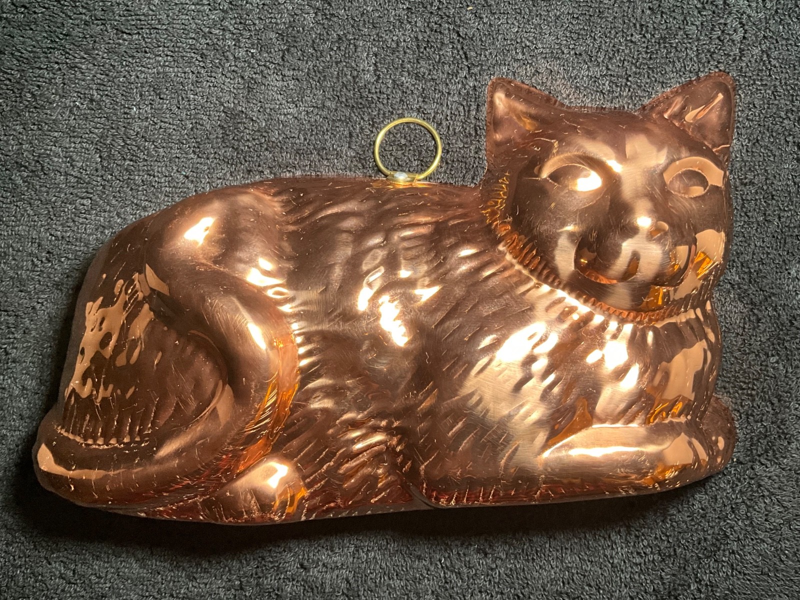 Vintage Large ODI Copper Jello-Cake Mold Sleeping Cat Tin Backing Country 10