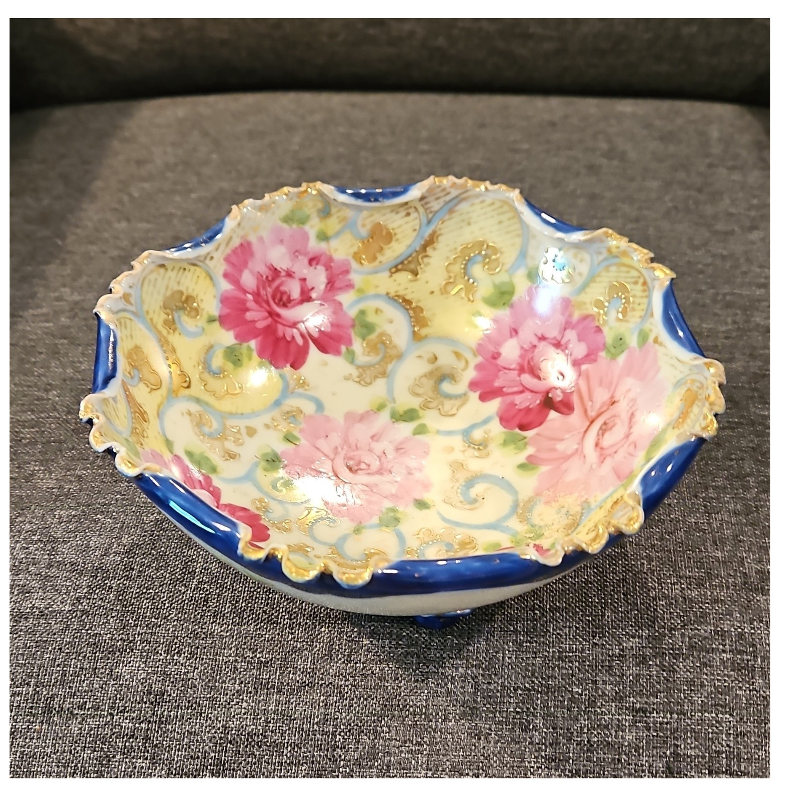 Bintage Royal Kinran Nippon Japanese Footed Bowl Floral Blue Gold Trim 