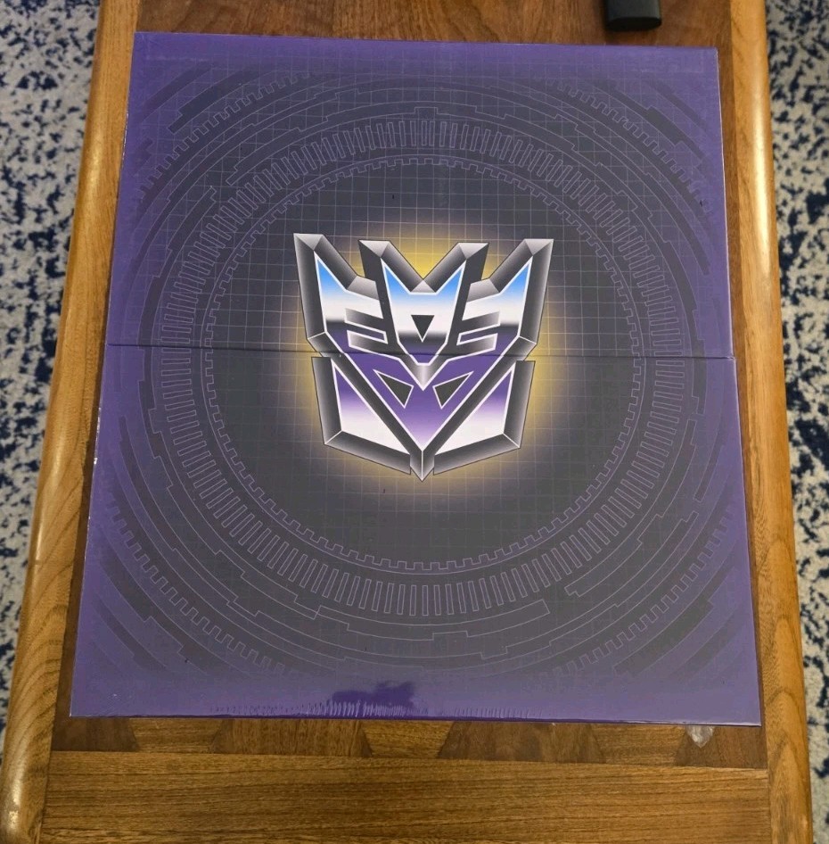 Transformers Til All Are One Compendium Hardcover Decepticon BoxSet Kickstarter Transformers Til All Are One Compendium Hardcover Decepticon BoxSet Kickstarter