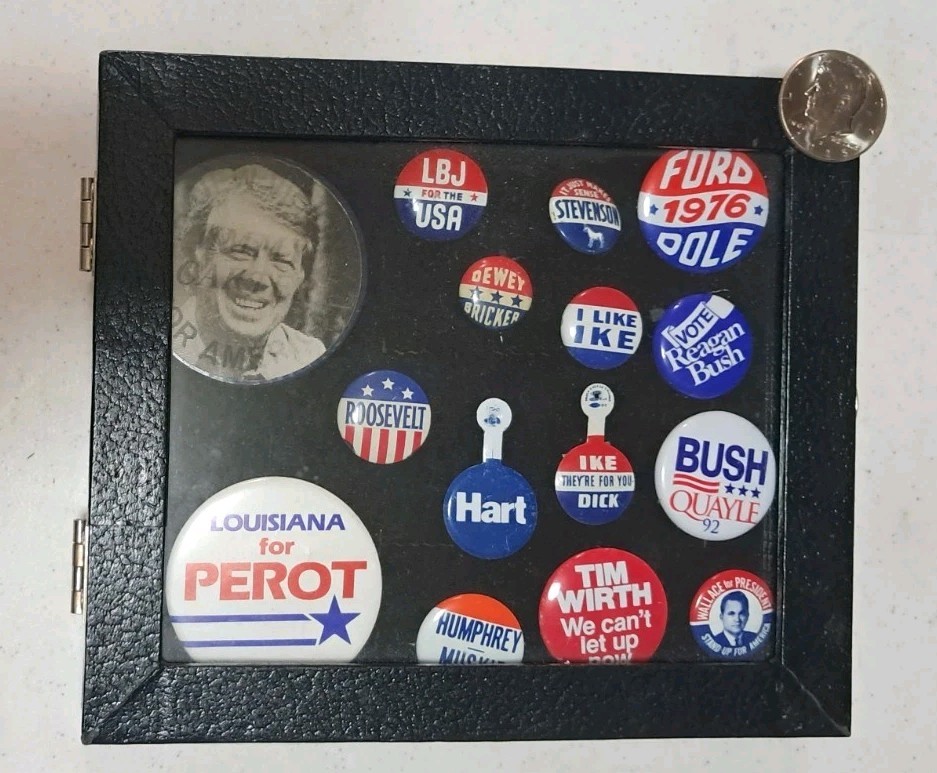 Vintage Political Button Lot Of 15 Including Carter Hologram Button With Case