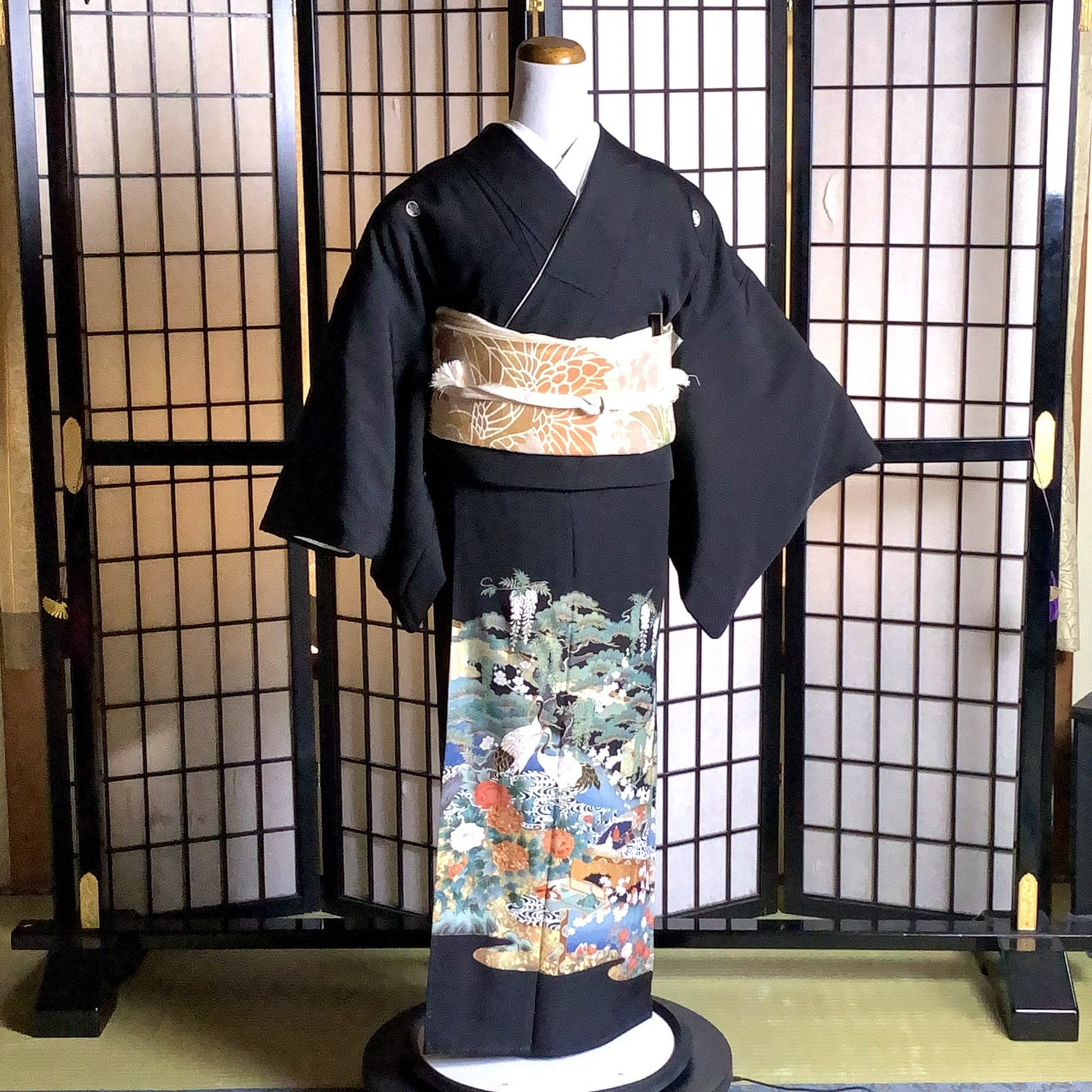 Kyo-Yuzen Black Formal Kimono (Kurotomesode) 5 Family Crests 7-Piece Set