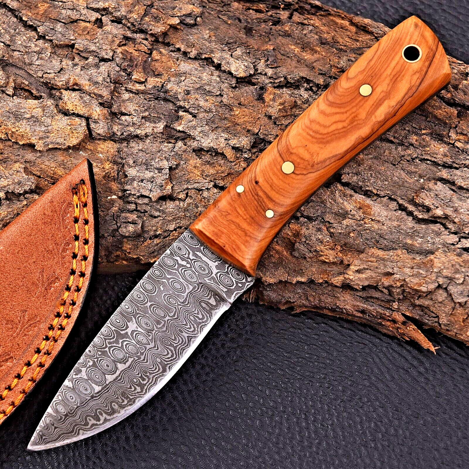 Custom Made Damascus Hunting Skinner Knife Hand Forged Damascus Steel Wood 2901