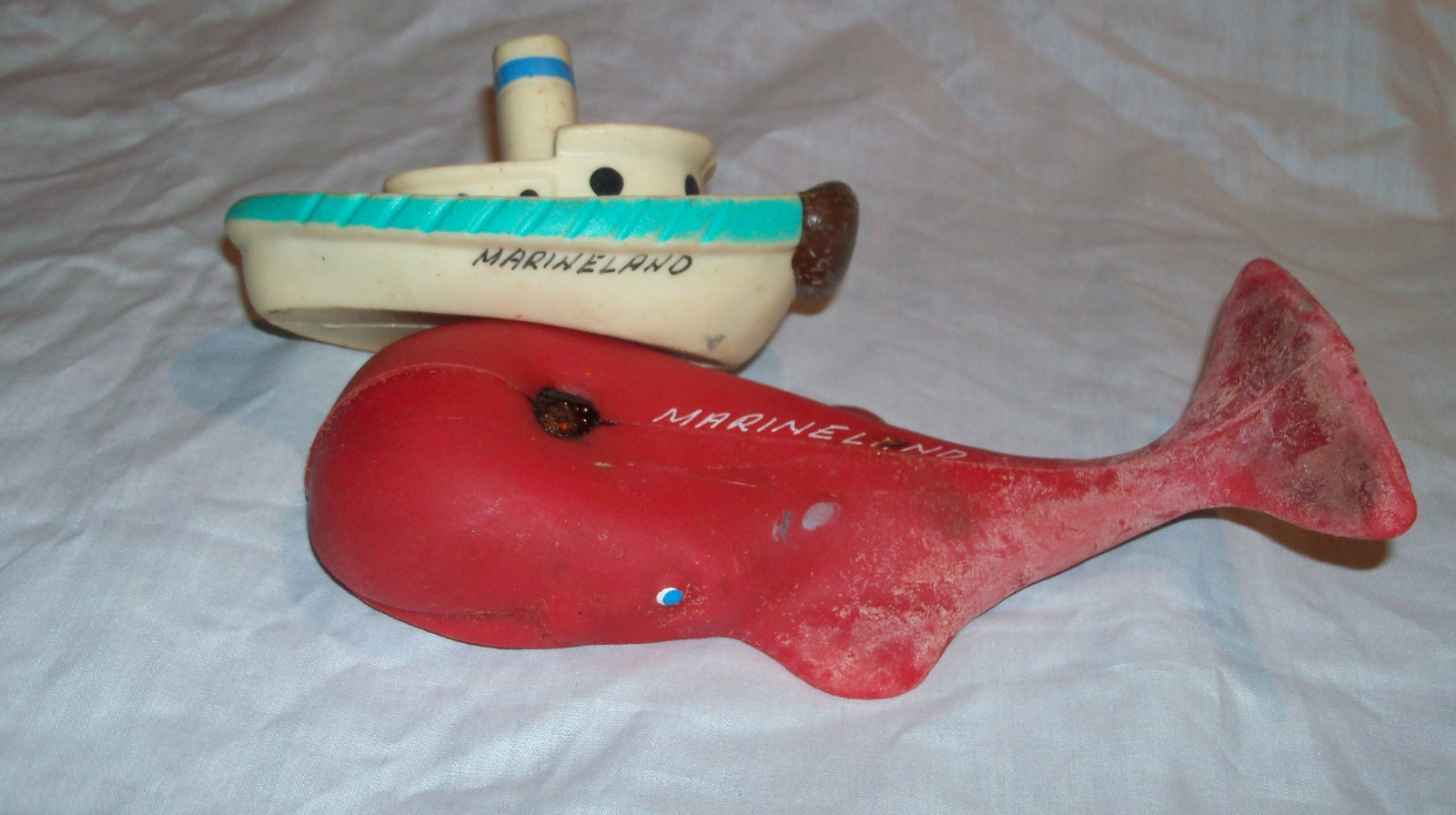 Vintage MARINELAND Amusement Park 1960s Squeeze Toys WHALE BOAT Gift Shop RARE