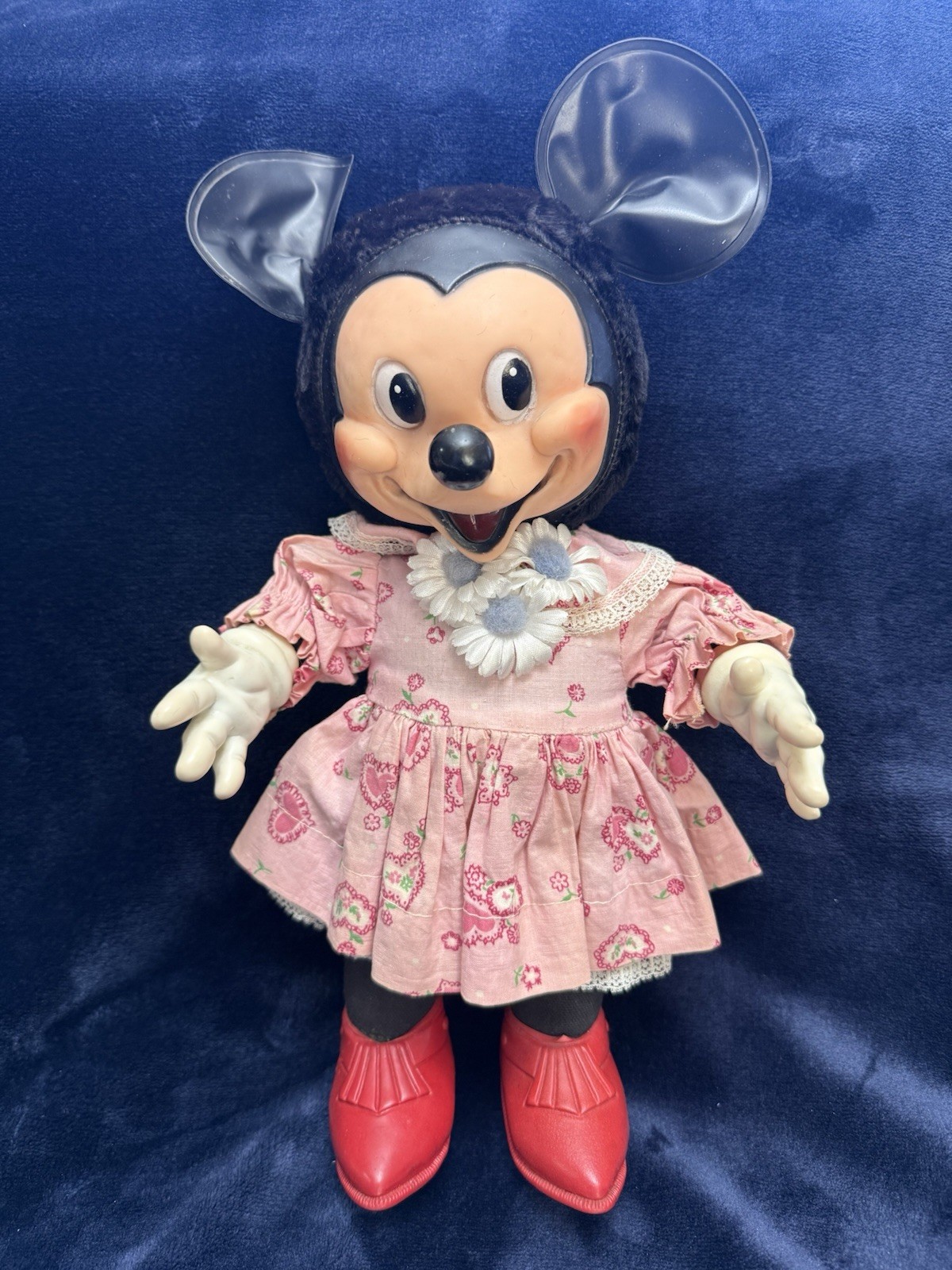 Vintage Gund Minnie Mouse With Bunny Ear Logo NY, NY Late 40’50’s? Very Nice