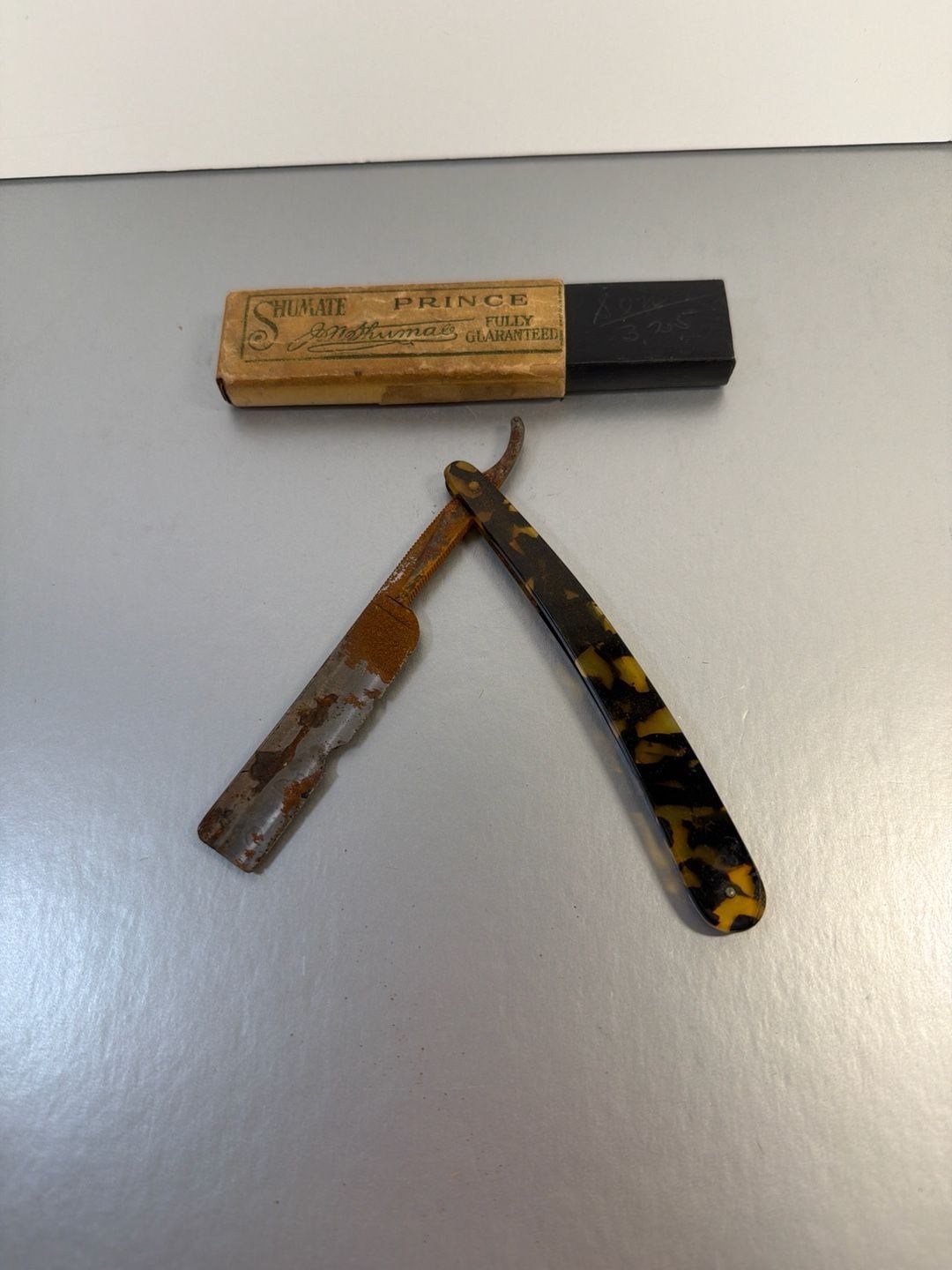 Vintage Shumate Prince Straight Razor with Tortoiseshell Handle and Original Box