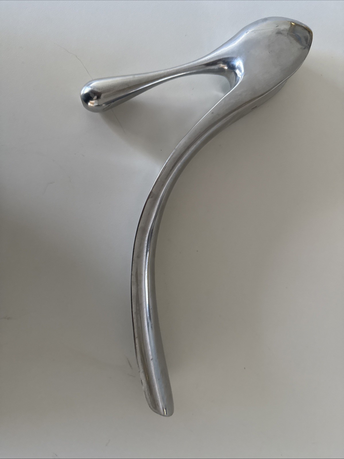 MANOLA BLAHNIK  XTRA LARGE SHOE HORN. ***RATE***
