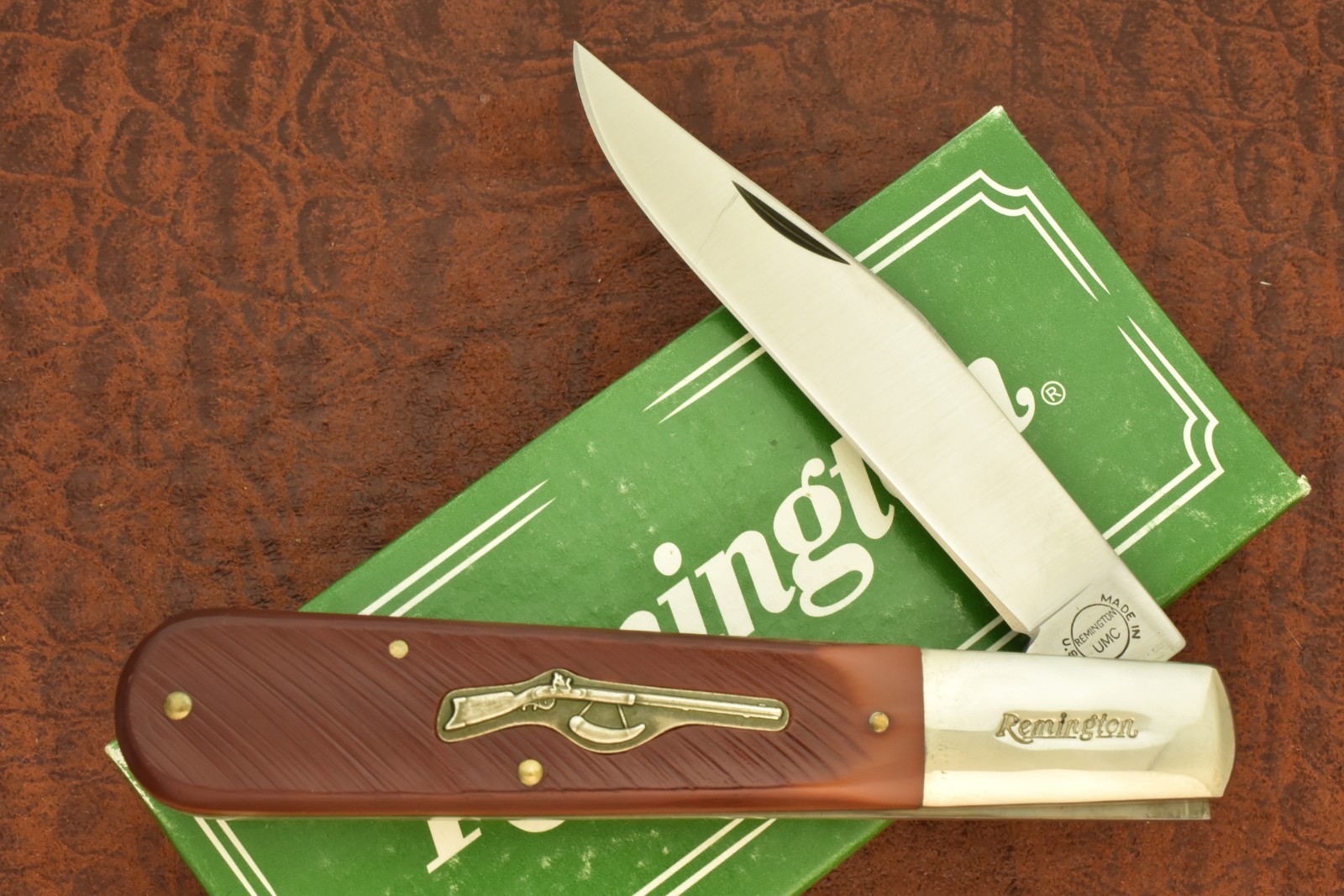 REMINGTON UMC USA SAWCUT DELIN JUMBO GRAND DADDY BARLOW KNIFE NICE 1990s (36114)