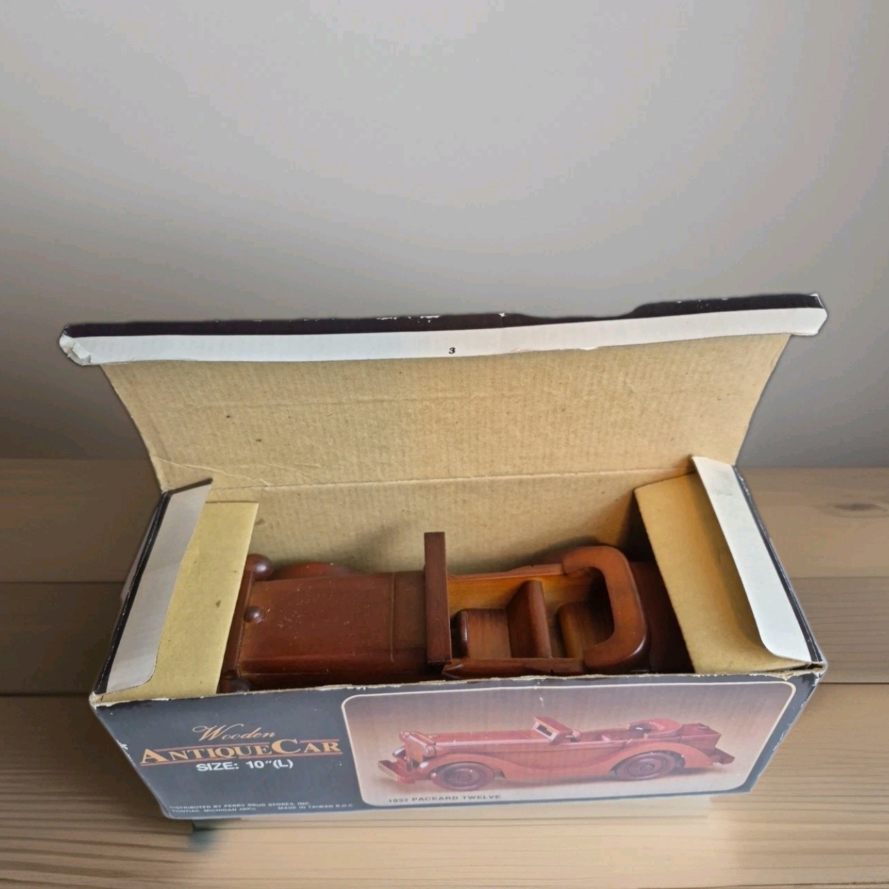Vtg 1933 Packard Twelve Wooden Model Car 10\